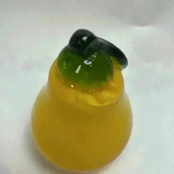 Vintage Yellow Pear Blown Glass Fruit Paper Weight Kitchen Decorative Green Stem - Picture 2 of 5